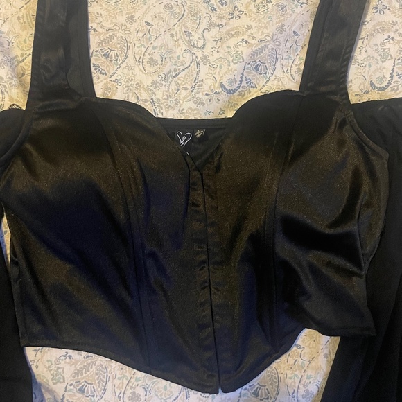 Plus Size Windsor Off the Shoulder Black Corset Top - Picture 2 of 5